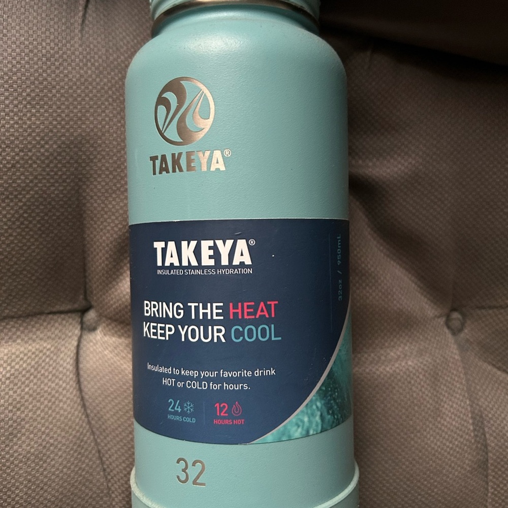 Takeya Insulated Stainless Steel Hydration Bottle 32 oz - Teal